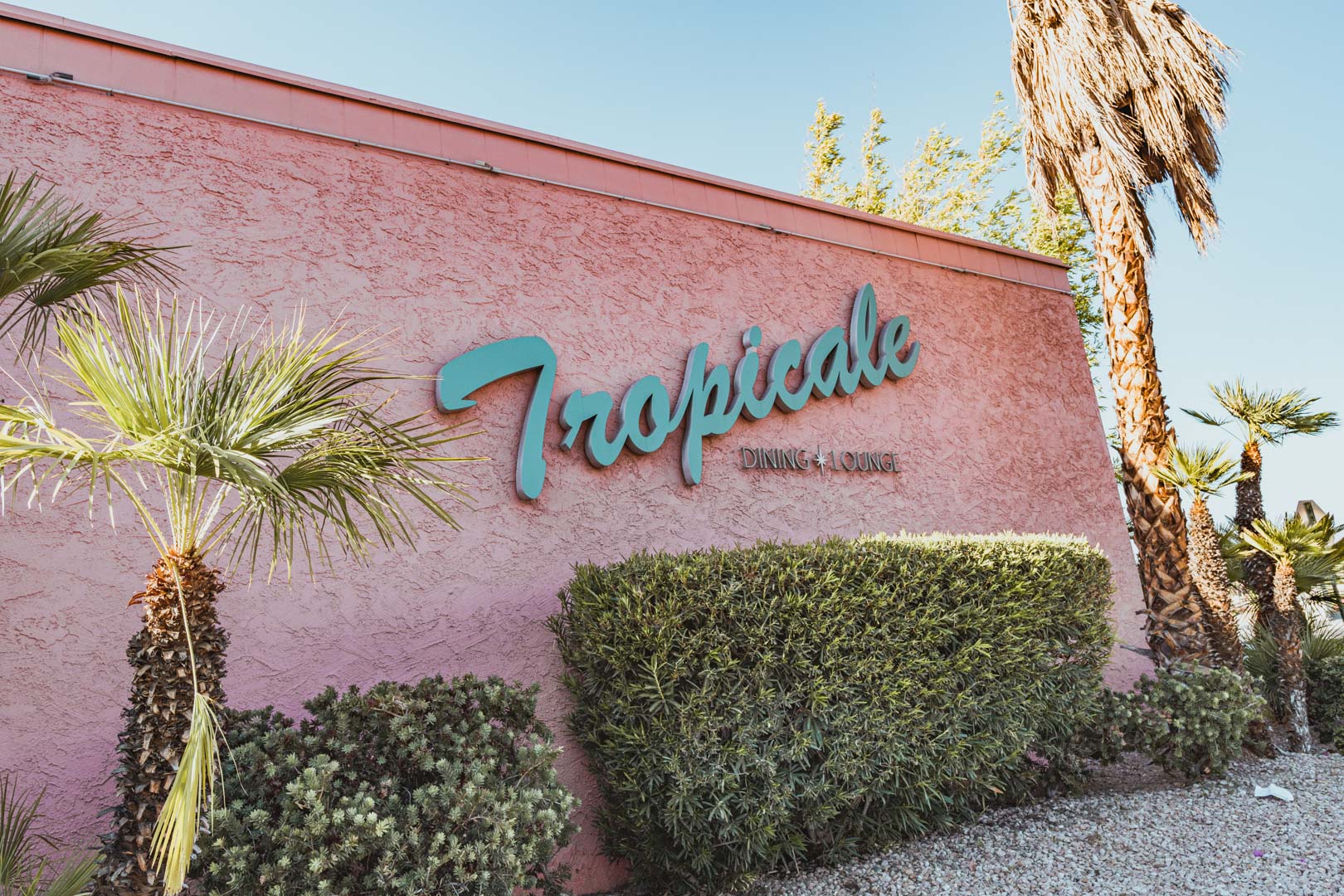 3 Palm Springs Happy Hours You Should Try Right Now (and 1 Not So Much