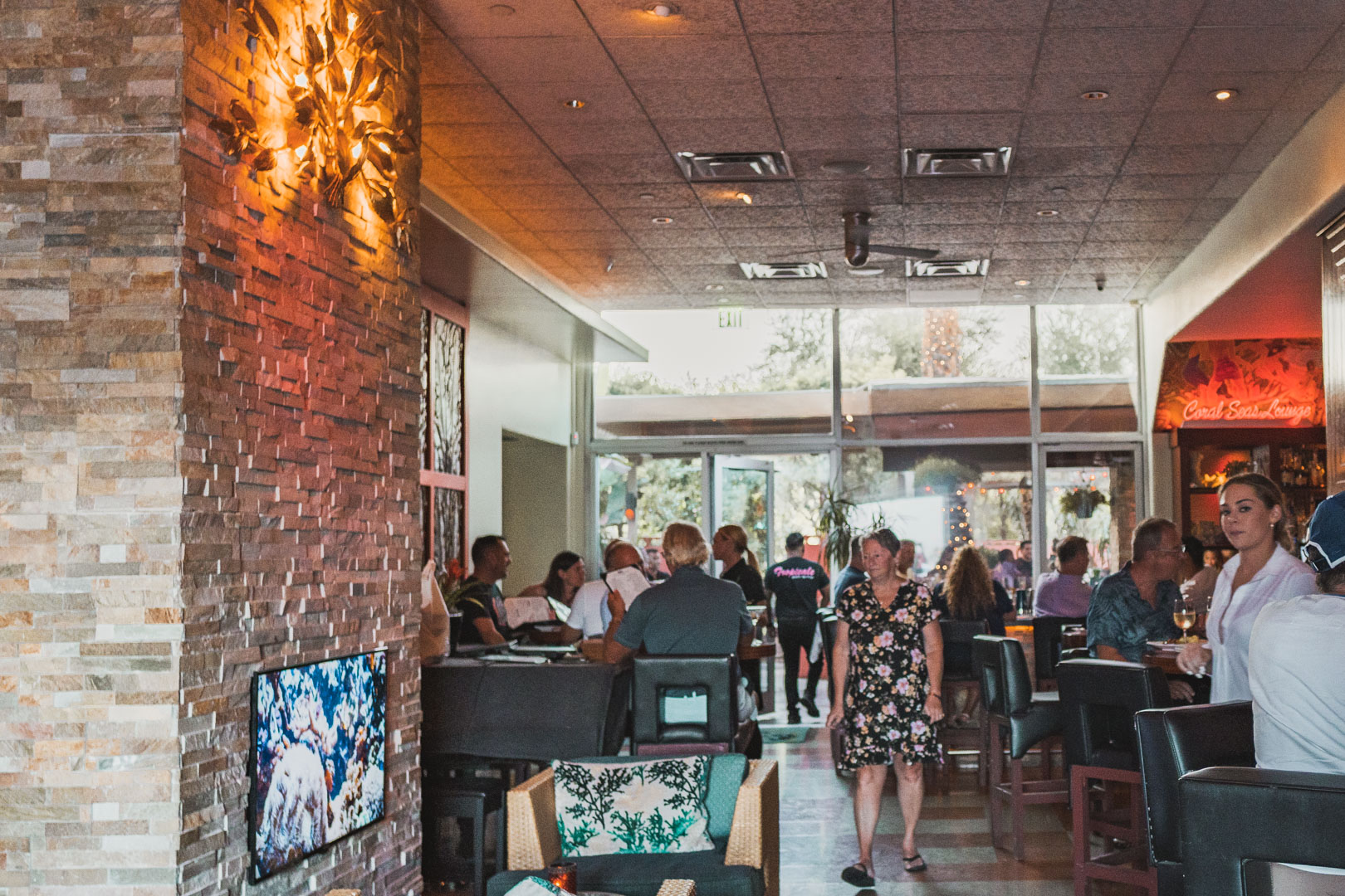 3 Palm Springs Happy Hours You Should Try Right Now (and 1 Not So Much